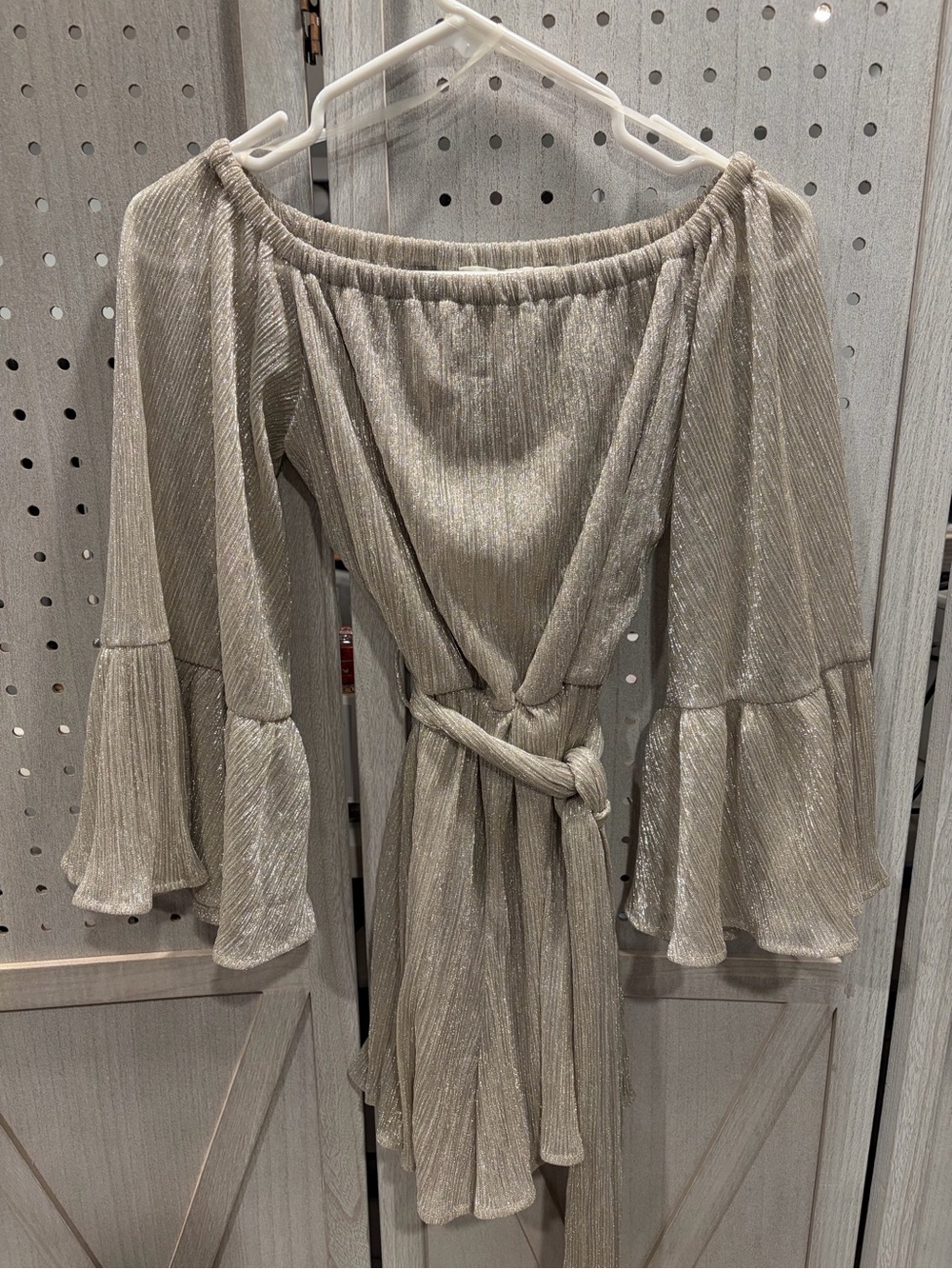 Lush Metallic Cream One-Shoulder Bell-Sleeve Dress